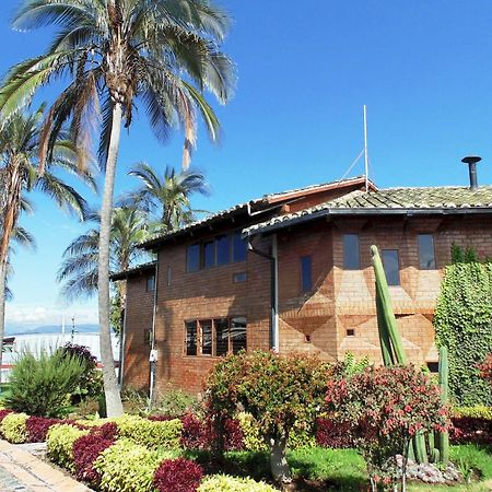 Hosteria Rosa Blanca Puembo Luaran gambar