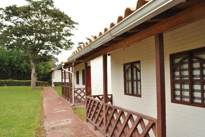 Hosteria Rosa Blanca Puembo Luaran gambar