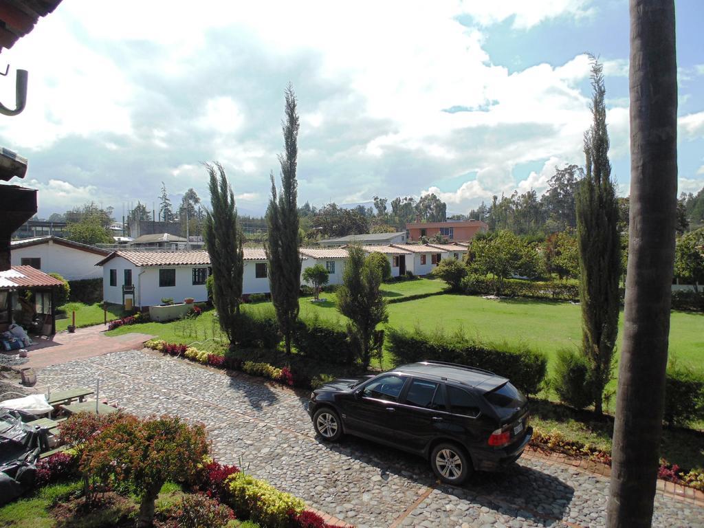 Hosteria Rosa Blanca Puembo Luaran gambar