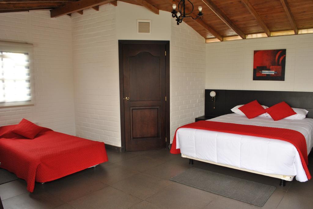Hosteria Rosa Blanca Puembo Luaran gambar